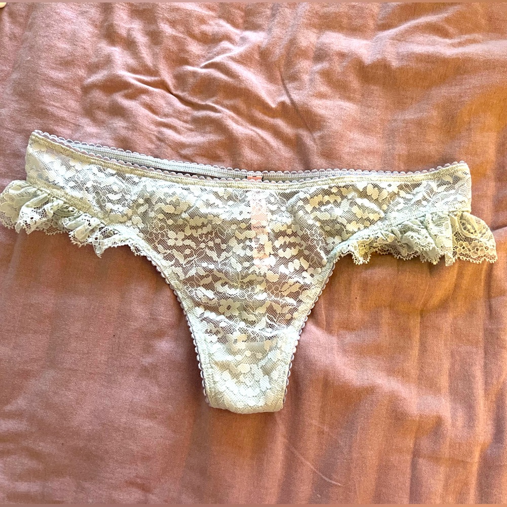 Victoria’s Secret thong